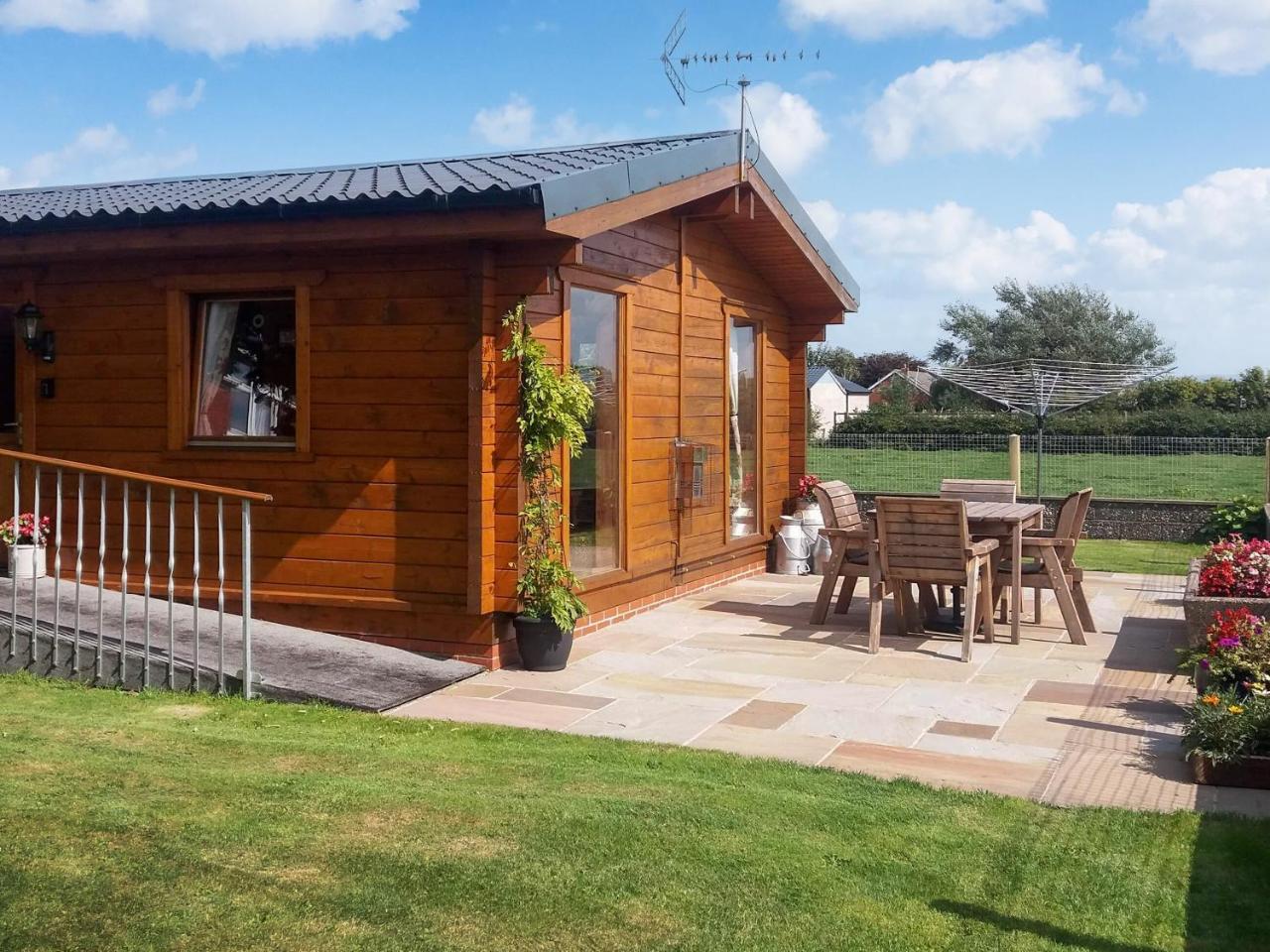 Chestnut Lodge — 4-Star Luxury Hotel in Preston, United Kingdom