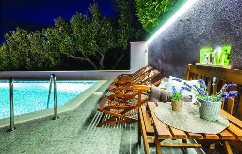 Awesome Home In Omis With Sauna — 4-Star Luxury Hotel in Omis, Croatia