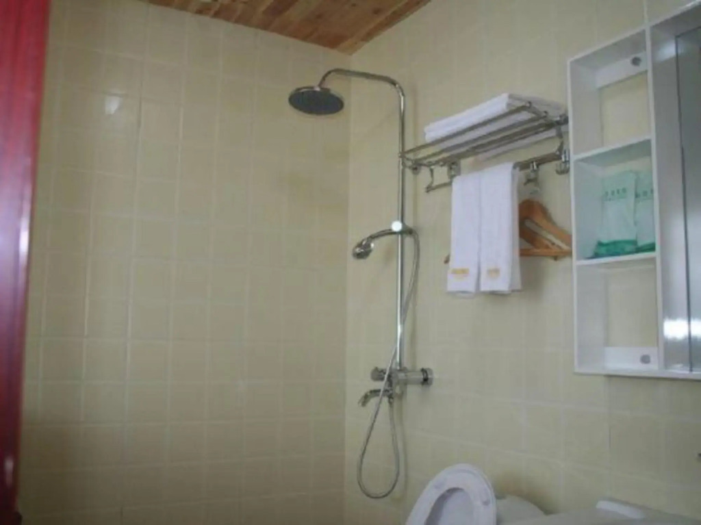 Waterfront Hotel in Longsheng, People's Republic of China