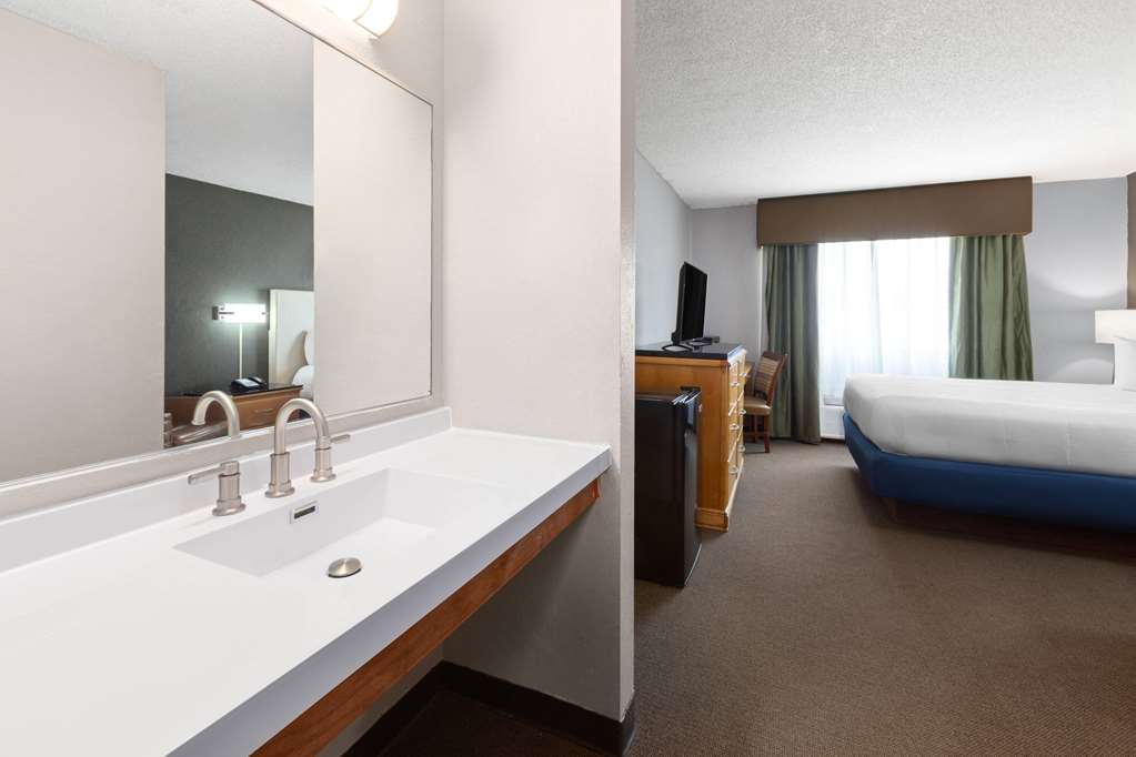 Travelodge by Wyndham Redwood Falls - photo 25