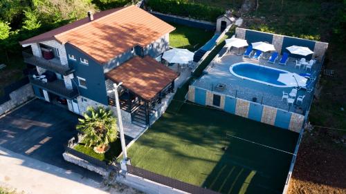 Villa Apa — 4-Star Luxury Hotel in Runovic, Croatia
