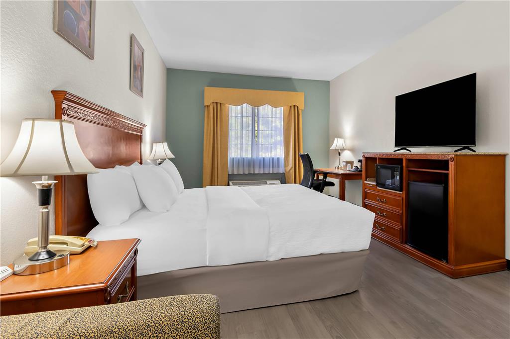 Quality Inn & Suites McAlester on Hwy 69 - photo 19