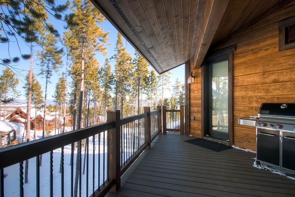 Slopeside Manor On Peak 8 By Pinnacle Lodging - photo 50