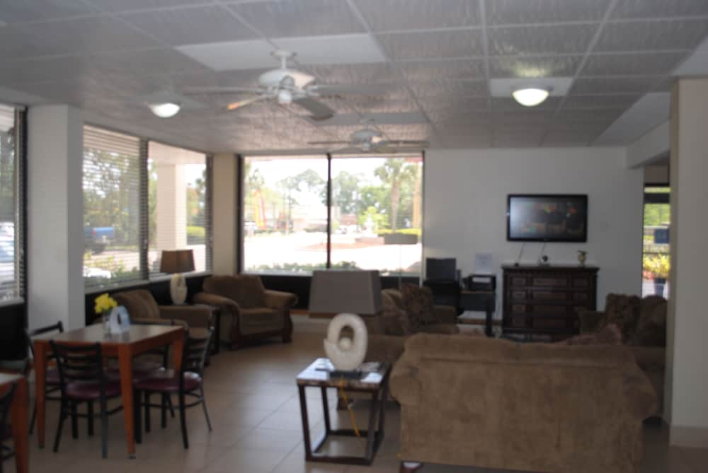 Days Inn by Wyndham Jacksonville Airport - photo 5