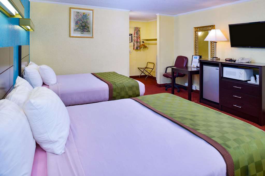 Rodeway Inn Orleans Cape Cod - photo 20