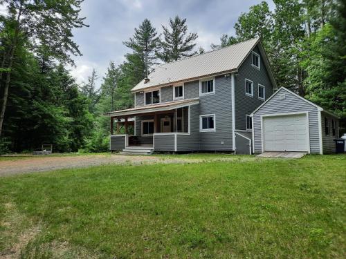 157sl Peaceful Franconia Notch Forest Retreat Near Cannon Privacy And Comfort Pool Gym Passes — Franconia