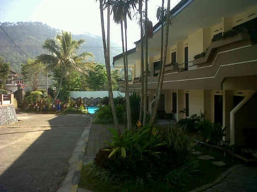 Hotel Nirwana Batu in Batu, Indonesia