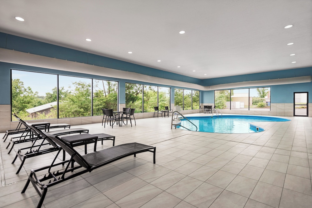 Holiday Inn Express Morgantown by IHG - photo 22