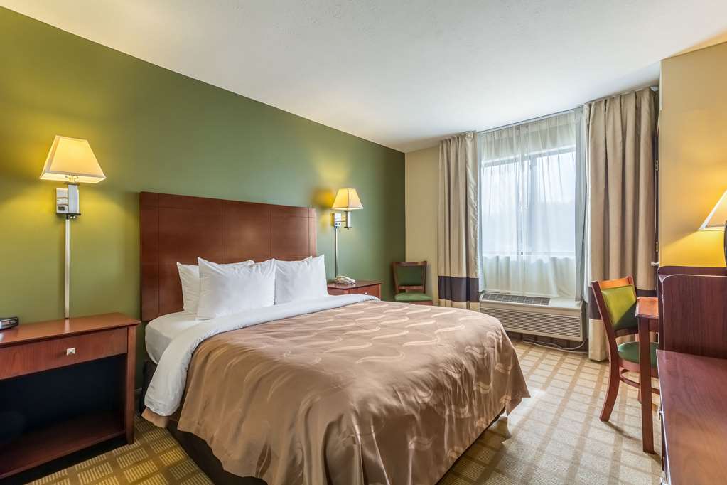 Quality Inn I 74 Batesville - photo 20