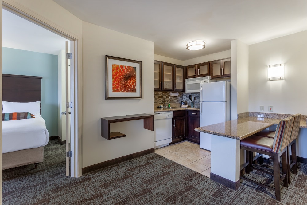 Staybridge Suites Davenport by IHG - photo 21