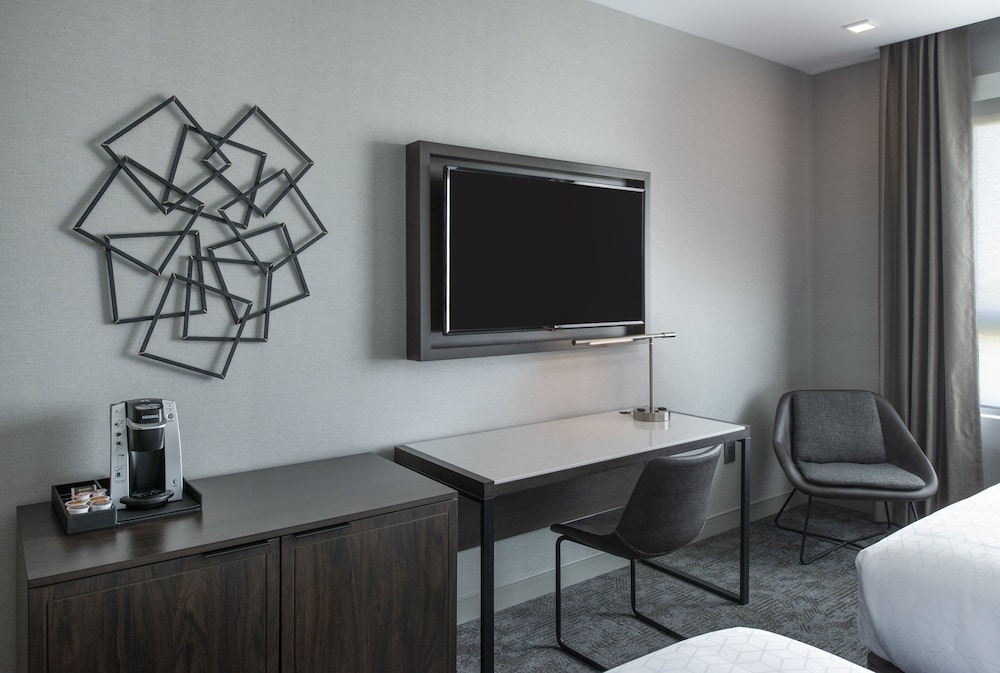 Holiday Inn Express Boston Logan Airport Revere by IHG - photo 16