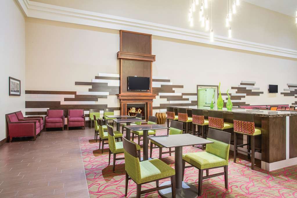 La Quinta Inn & Suites by Wyndham Conference Center Prescott - photo 36