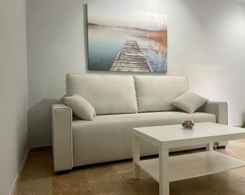 Piso En El Centro De Huelva Silencioso Y Con Gran Patio Calle La Paz — Huelva