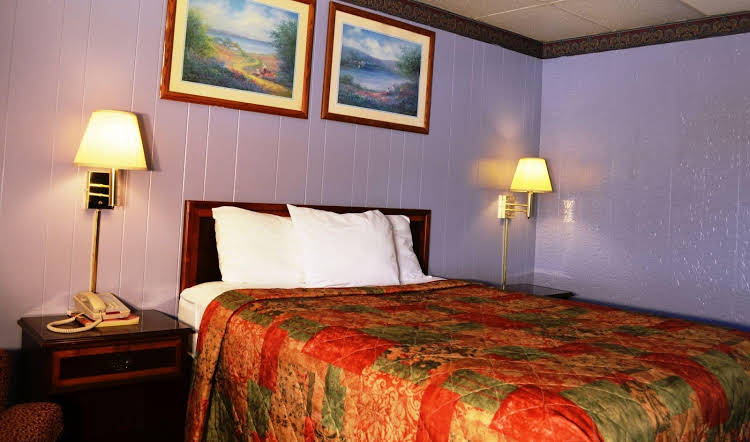 Knights Inn Bluefield - photo 8