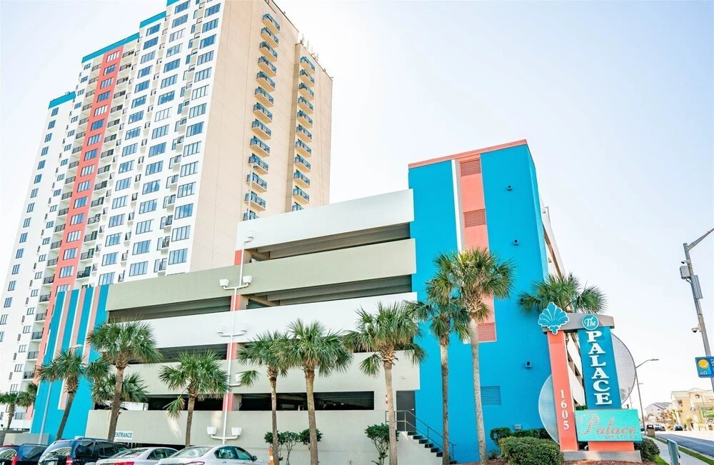 The Palace 805 - photo 17