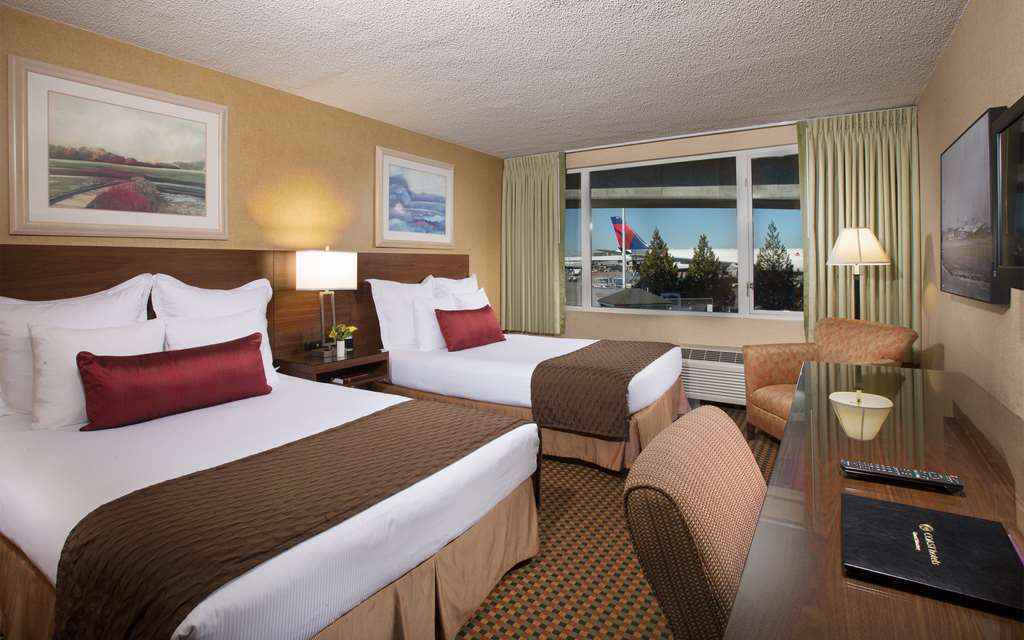 Coast Gateway Hotel - photo 20