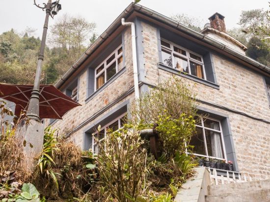 Rhododendron Dell Exotic Resort - last minute hotel in Darjiling
