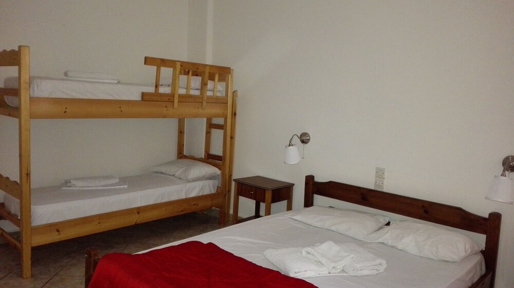 Hotel Ionion — Piraeus — photo 4