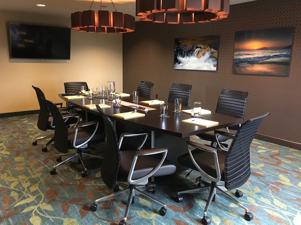 Candlewood Suites Vancouver Camas by IHG - photo 34