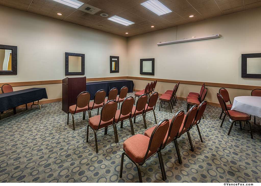Best Western Plus Silverdale Beach Hotel - photo 38