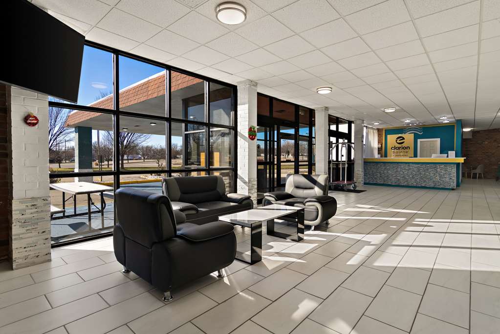 Clarion Pointe Bloomington Normal I 55 University - photo 7