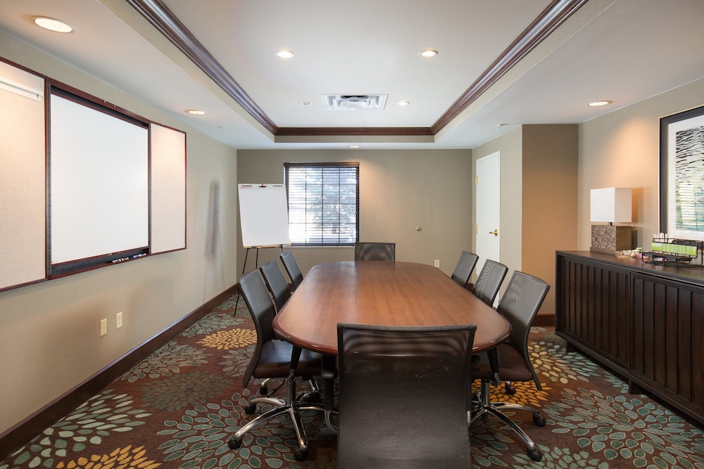 Staybridge Suites Toledo Maumee by IHG - photo 32