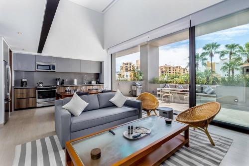 Luxury Loft at Cabo Marina BBQ Grill & Terrace
