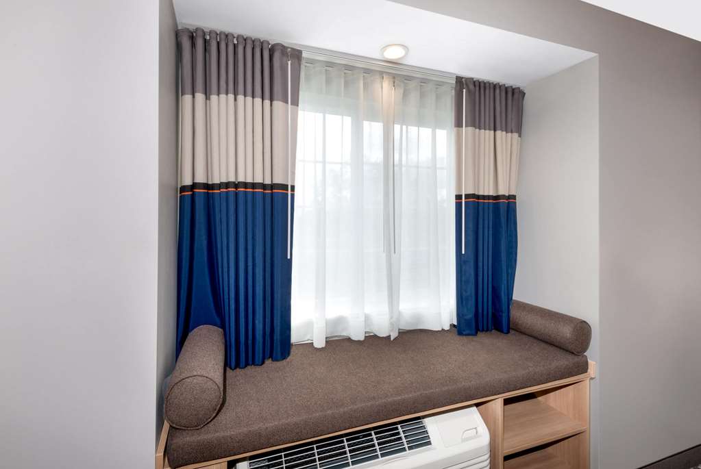 Microtel Inn & Suites by Wyndham Farmington - photo 41