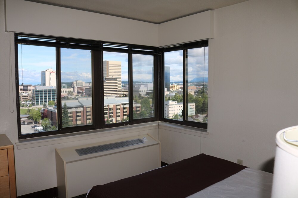 Inlet Tower Hotel & Suites - photo 28