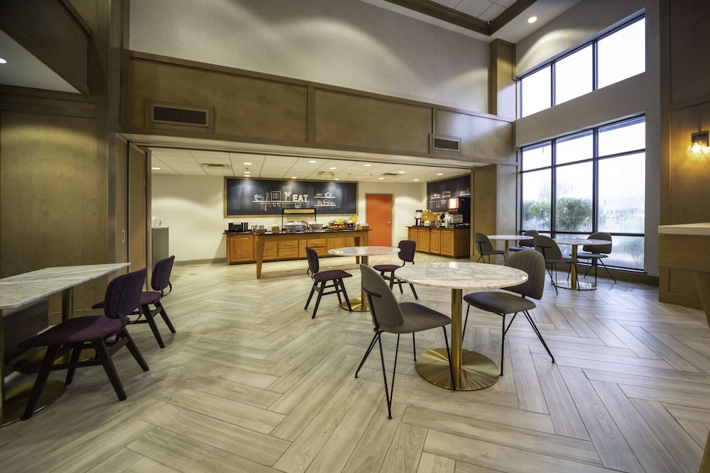 Hampton Inn & Suites New Iberia Avery Island - photo 61