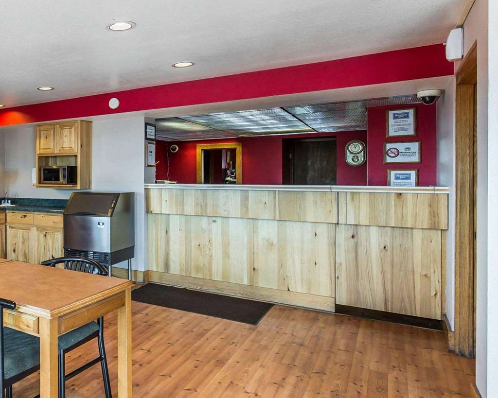 Rodeway Inn Billings Logan Intl Airport Near St. Vincent Hospital - photo 5