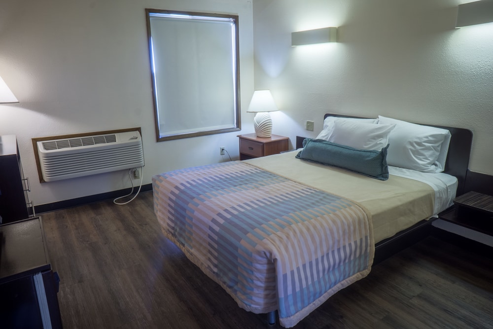 Sunnyside Inn & Suites - photo 11