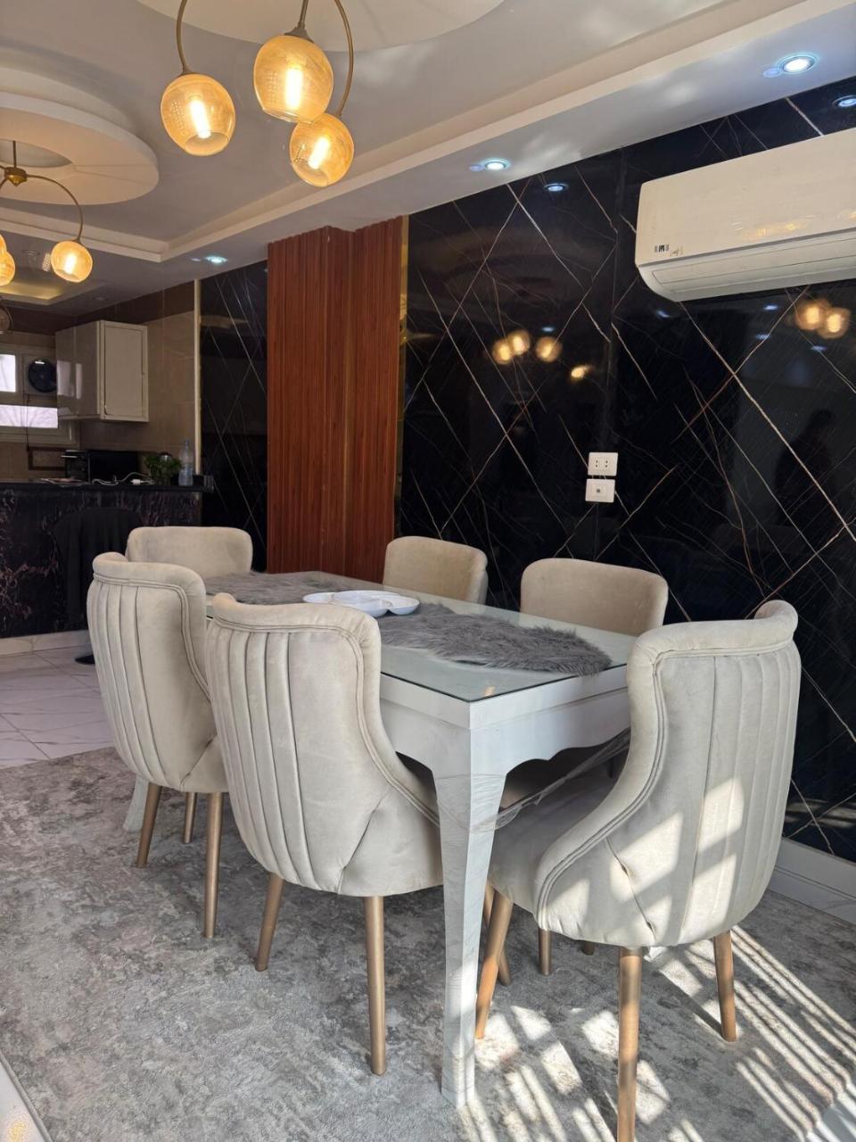 Cozy apartment by Subway station — 4-Star Luxury Hotel in Cairo, Egypt