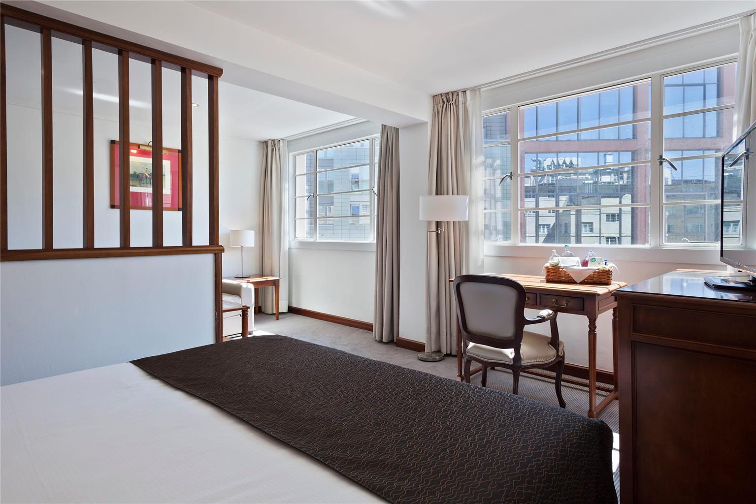 Melia White House Apartments — 4-Star Luxury Hotel in London, United Kingdom