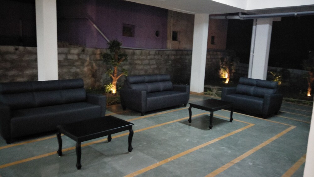 Treebo Kingsbury Fiesta Vellore — Vellore