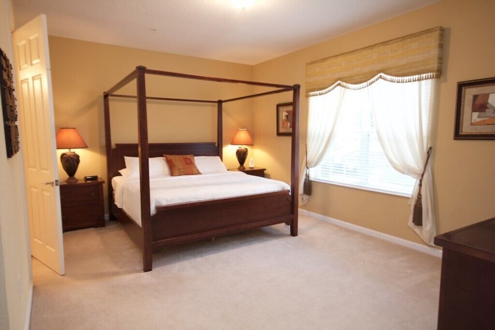 12 103 3 Bedroom Home by RedAwning — Orlando — photo 3