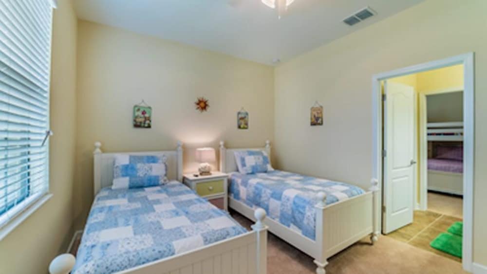 VIlla in Champions Gate Resort 1699 - photo 8