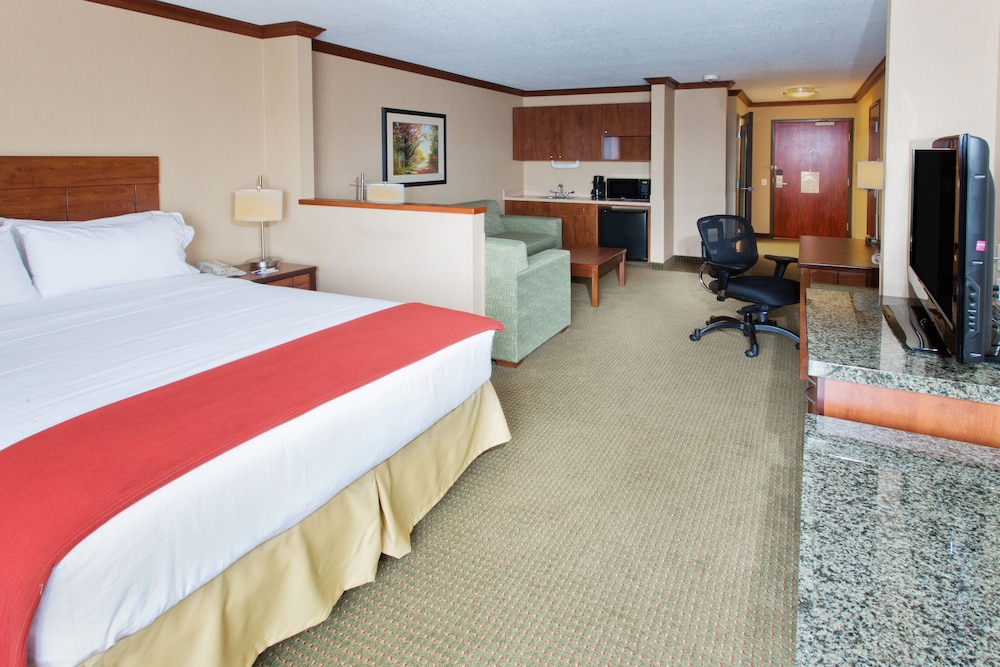 Holiday Inn Express Hotel & Suites Portland NW Downtown by IHG - photo 8