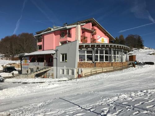Hotel Sole del Baldo — hotel in Brentonico