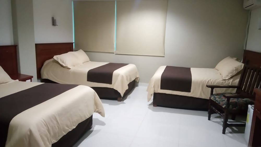 Hotel Latino — Sahuayo De Morelos — photo 4