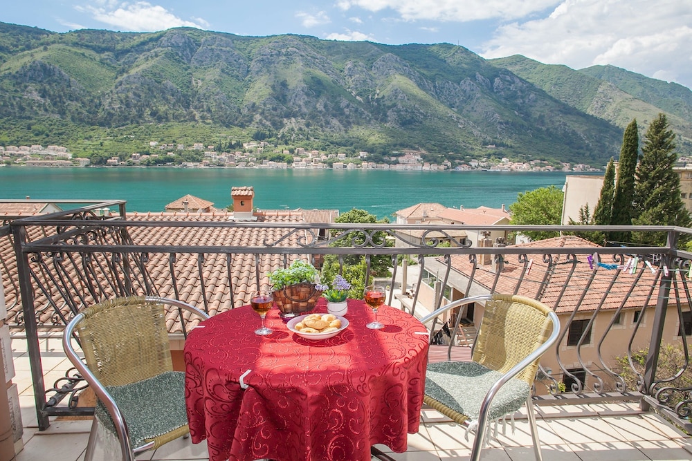 Apartments Vukotic — 4-Star Luxury Hotel in Kotor, Montenegro