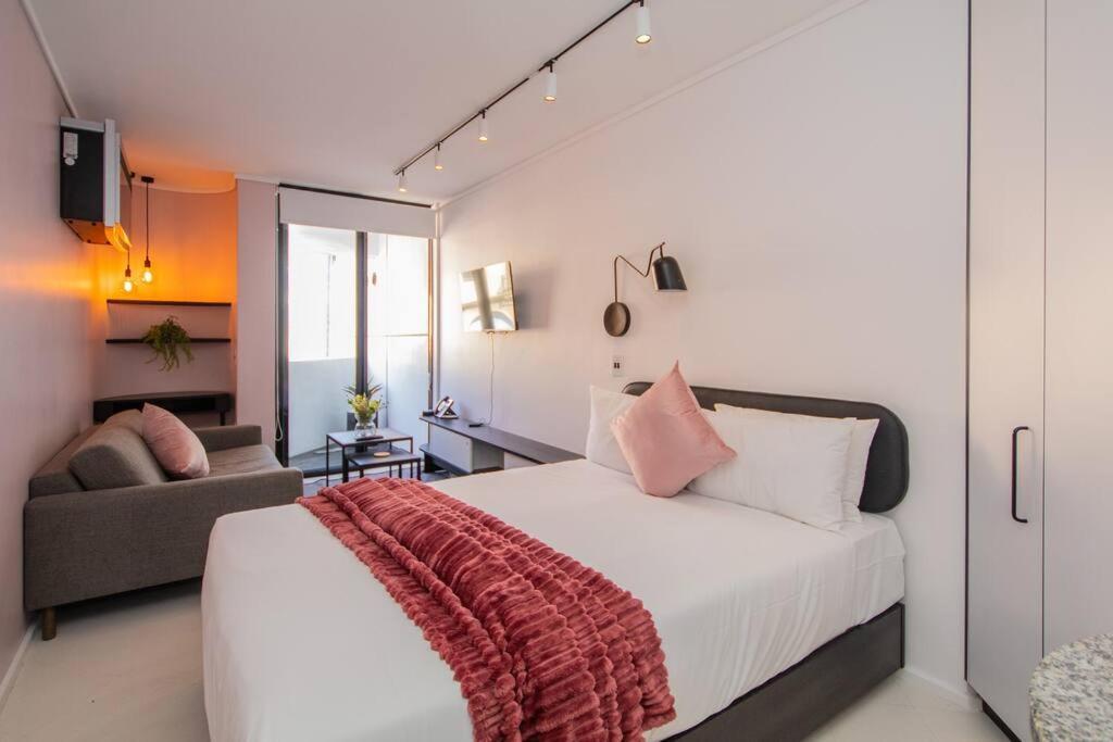 Petite Apart in Sea Point 107 Flamingo — 4-Star Luxury Hotel in Cape Town, South Africa