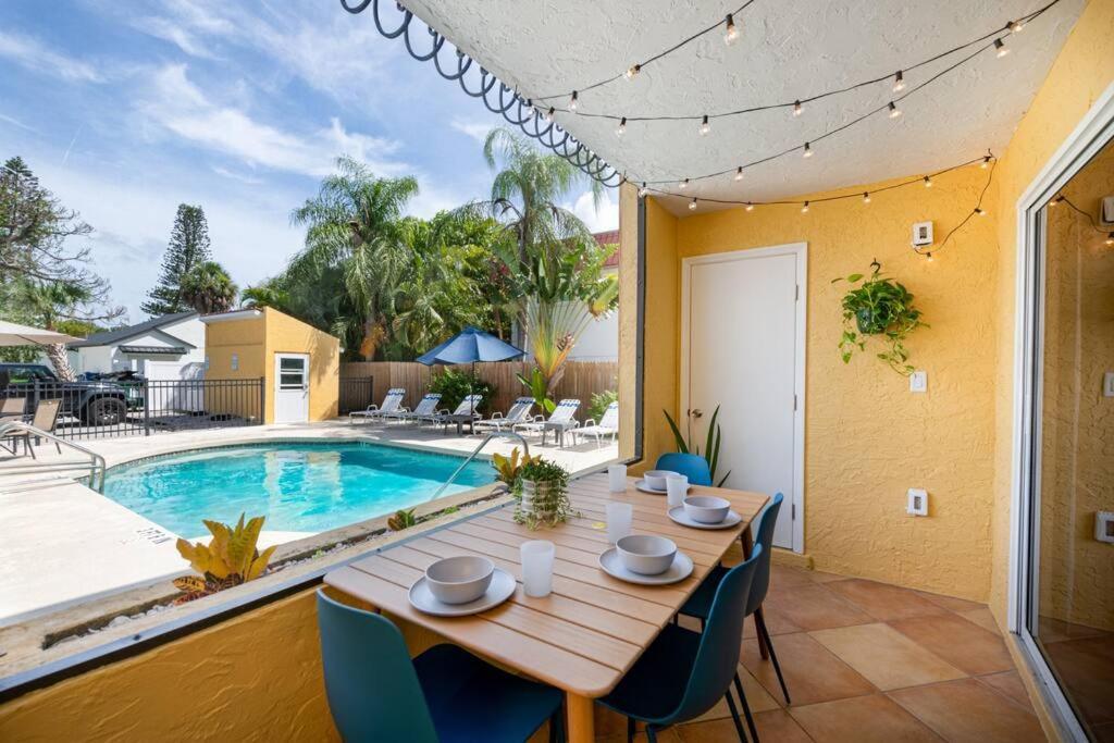 NEW Serene Retreat Private Patio & Pool — 4-Star Luxury Hotel in Sarasota, United States