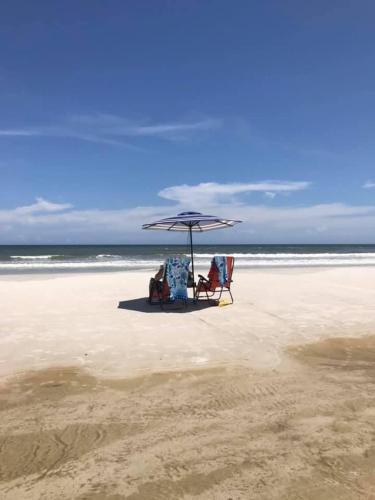 What a View Beachside living — 4-Star Luxury Hotel in Butler Beach, United States