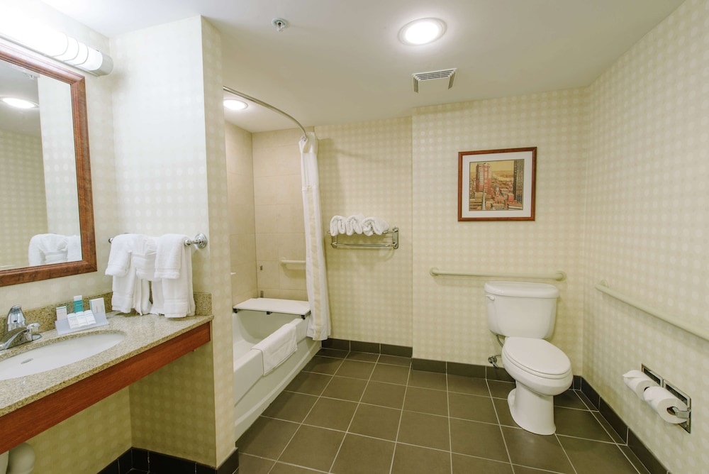 Hilton Garden Inn Manchester Downtown - photo 26