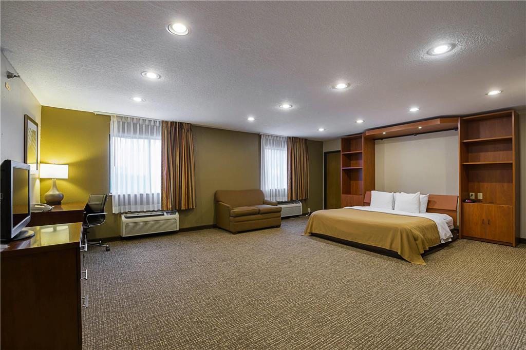 Quality Inn Waverly - photo 12