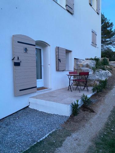 La Studette Provencale - carbon neutral hotel in Jouques