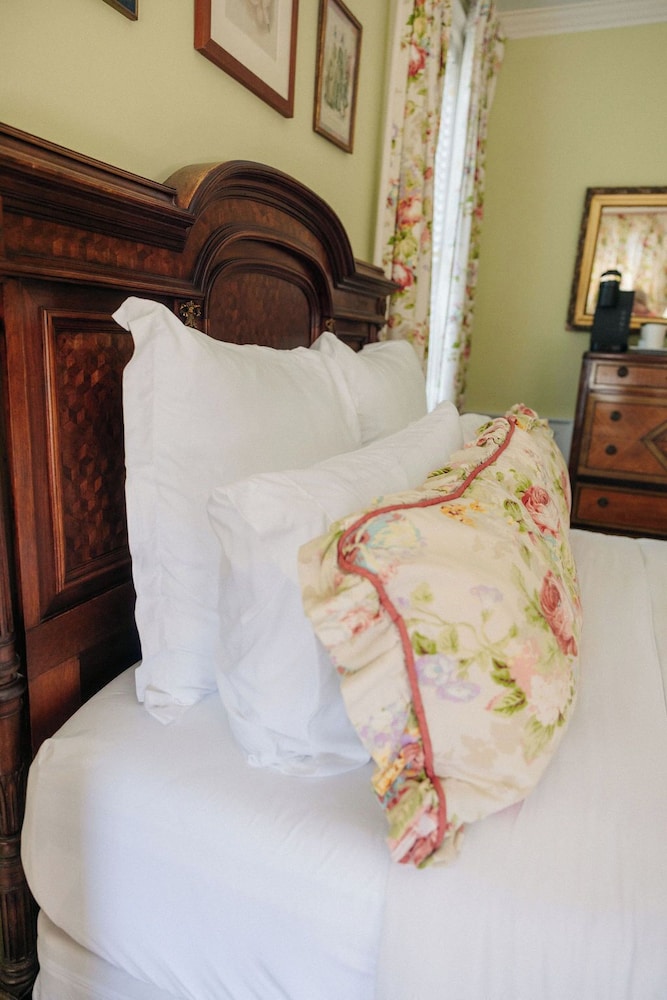 Kenmore Inn - photo 18