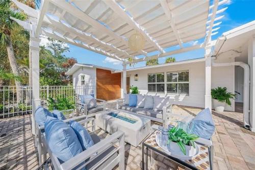 Dockside Getaway on Avenida - last minute hotel in Siesta Key