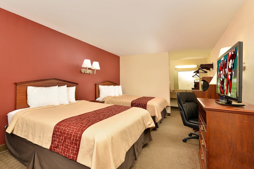 Red Roof Inn Dalton - photo 10